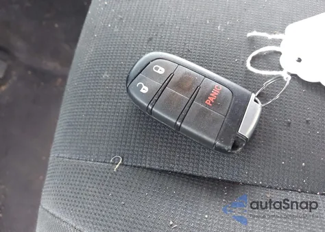 2016 Jeep Grand Cherokee Laredo из США, поврежденный, VIN 1C4RJFAG7GC351094